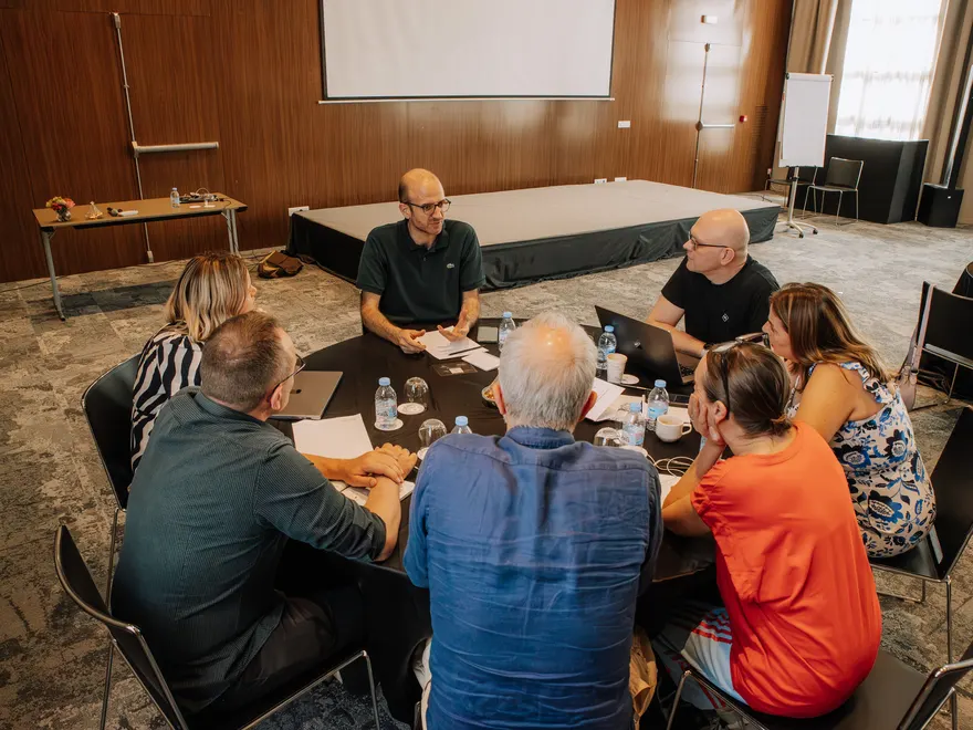 L'équipe Equity Family en immersion de travail avec des entrepreneurs